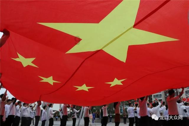 红色盒子小人